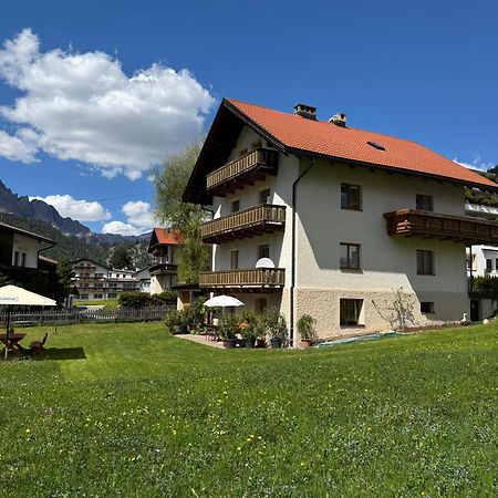 Hirschstube Nauders Bed & Breakfast Exterior photo