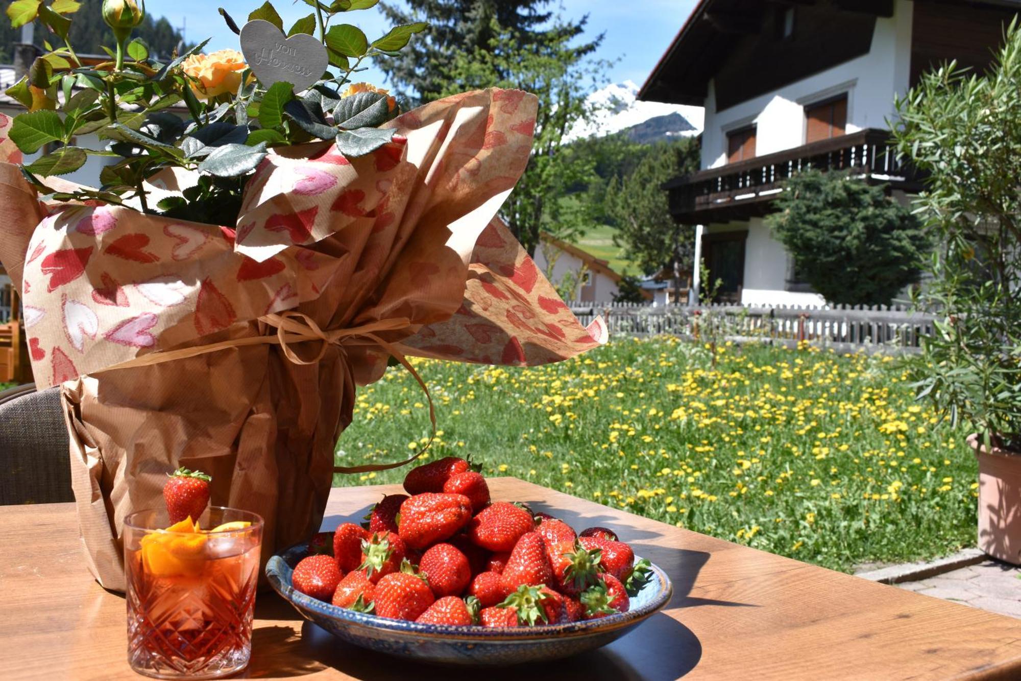 Hirschstube Nauders Bed & Breakfast Exterior photo